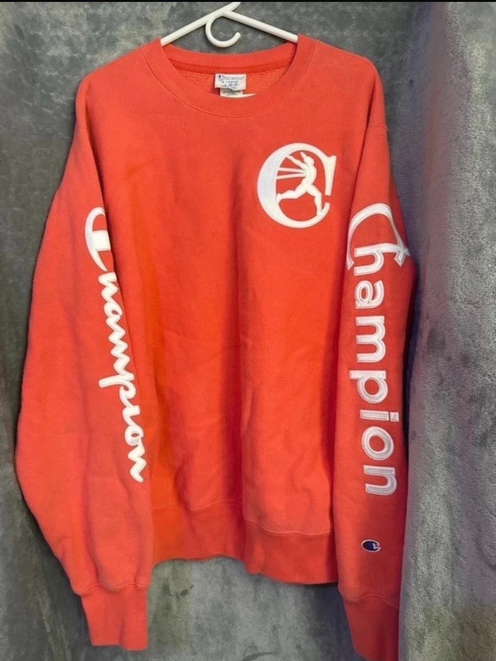 Reverse Weave Champion Men's Red Logo Crewneck Sweatshirt